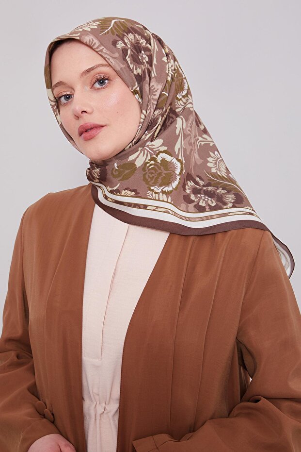 وشاح أورا بنمط الورد البني المر - 3