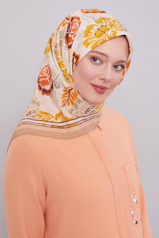 وشاح أورا بنمط الورد الكريمي - 3