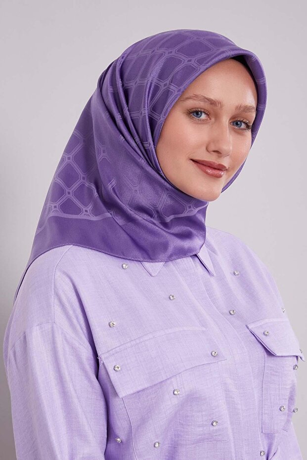 وشاح جاكار كريستالي هندسي أرجواني