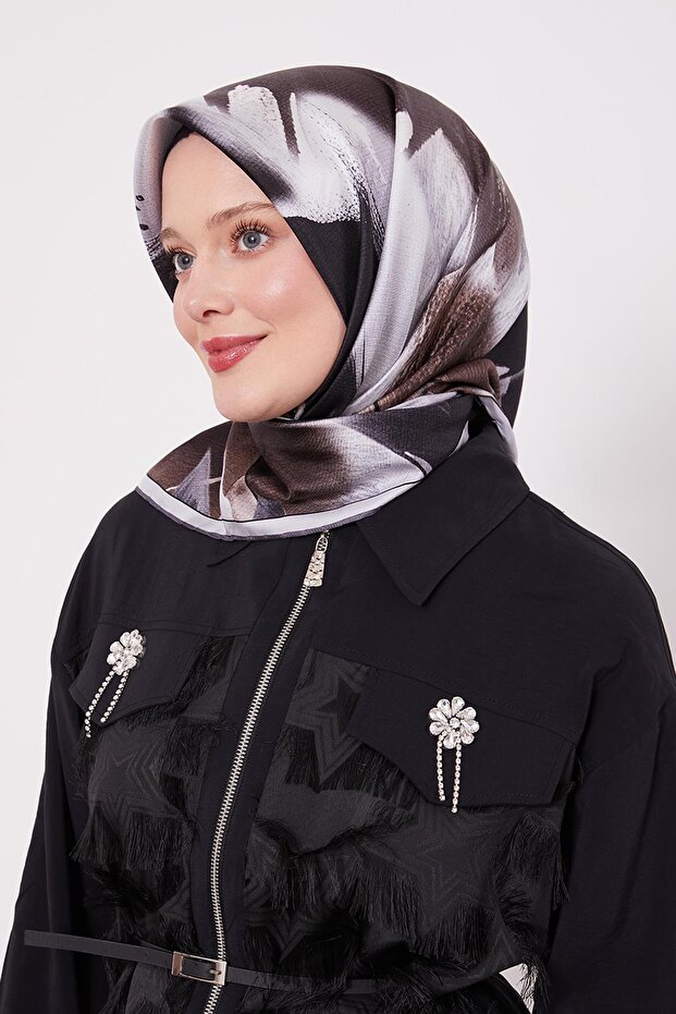 Black Reflection Leaf Pattern Twill Silk Scarf - 2