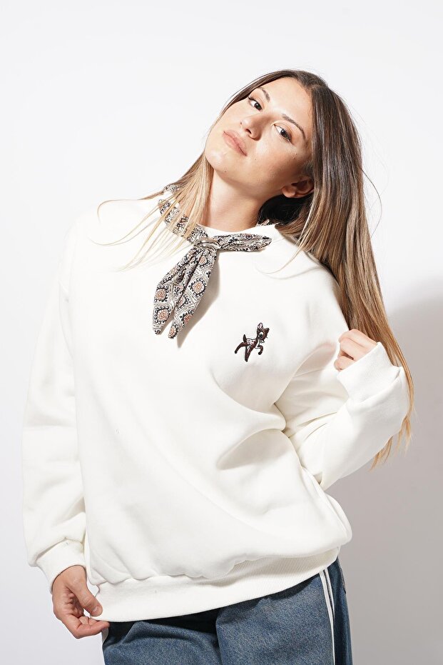 سويت بيسك وايت مع معرض سيللا - 2