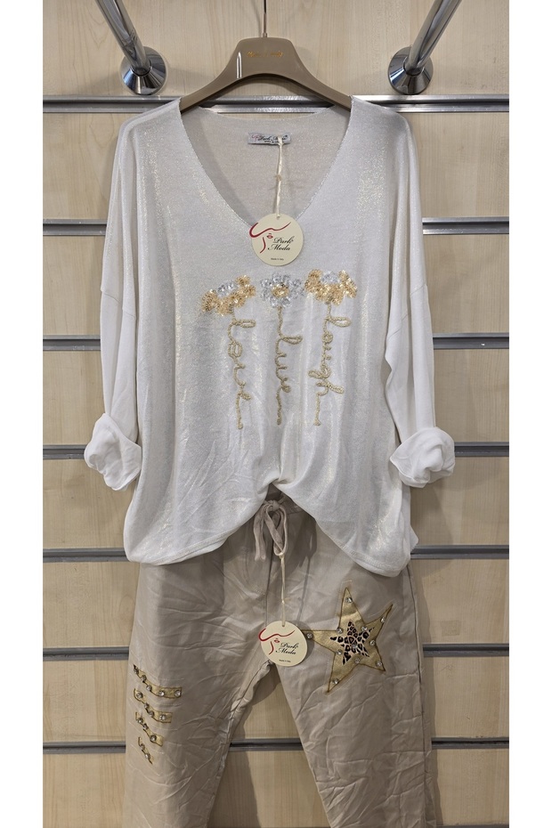 Bluz Çiçek Pullu V Yaka - 1