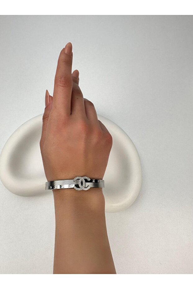 Special Series Ch&L Silver Handcuff Bracelet
