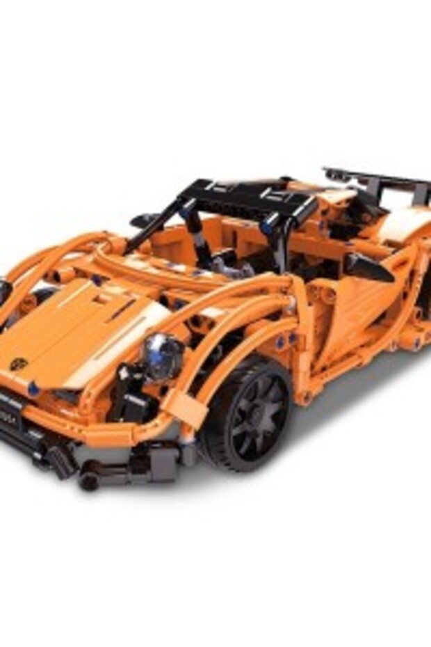 Remote-Controlled Racing Car from Building Blocks CaDA - 421 Pieces - 2
