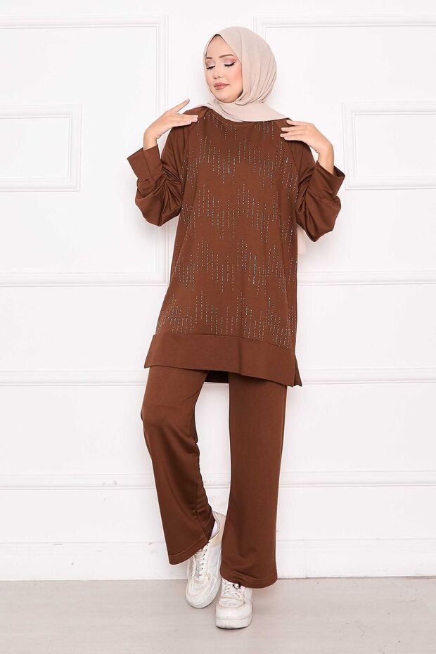 Sparkling Stone Detailed Double Suit Set in Tan