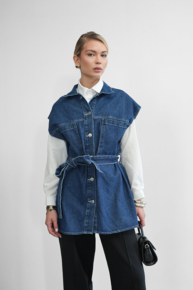 Women's Belted Denim Oversize Buttoned Denim Vest