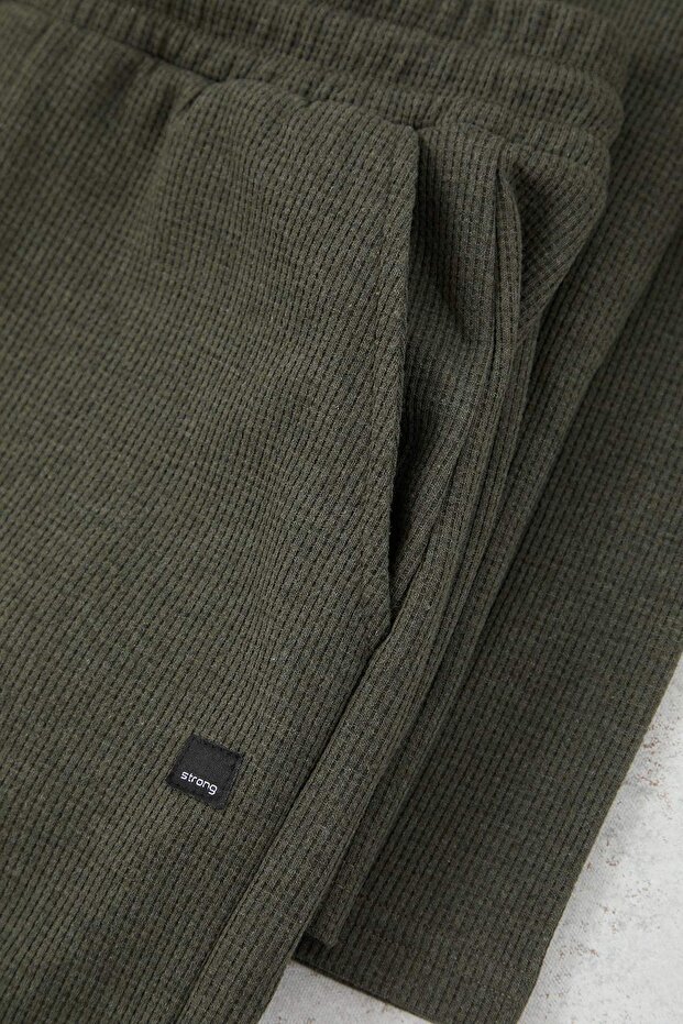 Haki Regular Kesim Polo Yaka Etiket Detaylı Dokulu Pijama Takımı TMNAW26PT00029 - 3