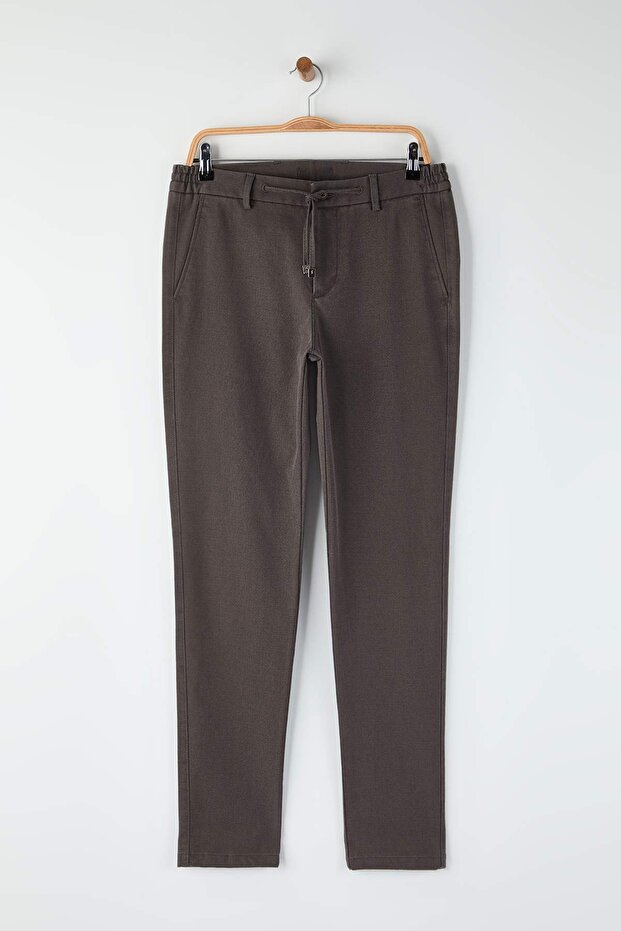 Kahverengi Regular Fit Dokulu Rahat Erkek Pantolon TMNAW26PL00007 - 5