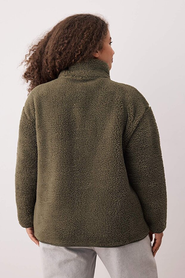 Winter Essentials Haki Kalın Polar Fermuarlı Dik Yaka Cepli Örme Sweatshirt TBBAW26AO00022 - 5