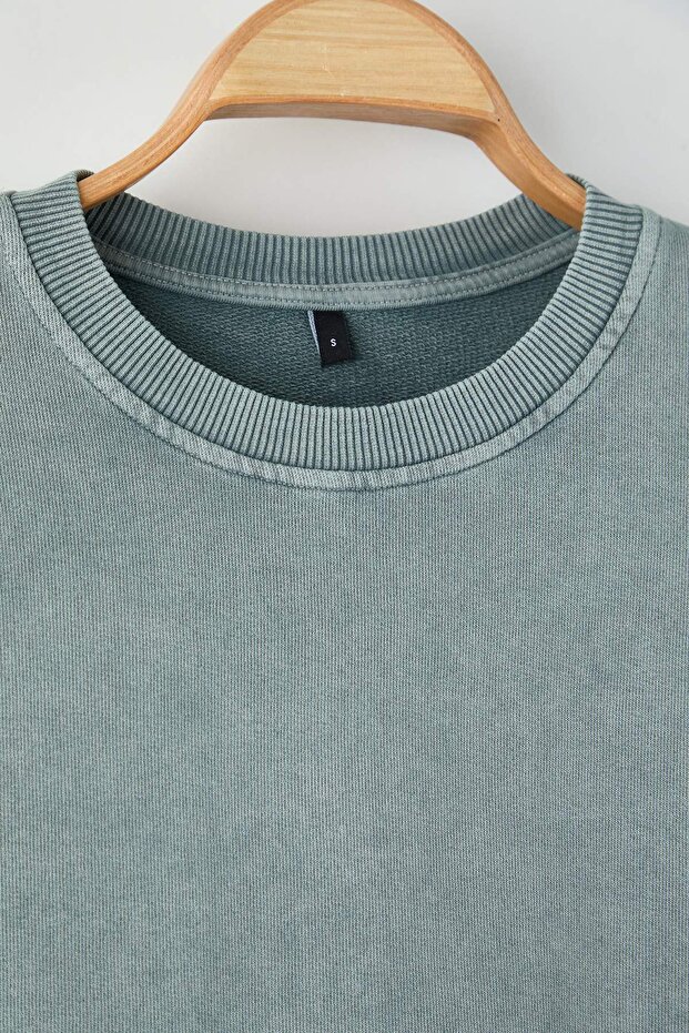 Açık Mavi Yeni Oversize/Geniş Kesim Eskitme/Soluk Efekt Kalın Sweatshirt TMNAW26SW00022 - 6