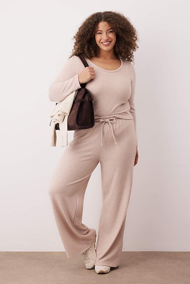 Bej Yumoş Crop ve Wide Leg/Geniş Paça Örme Alt Üst Takım TBBAW26CP00005 - 1