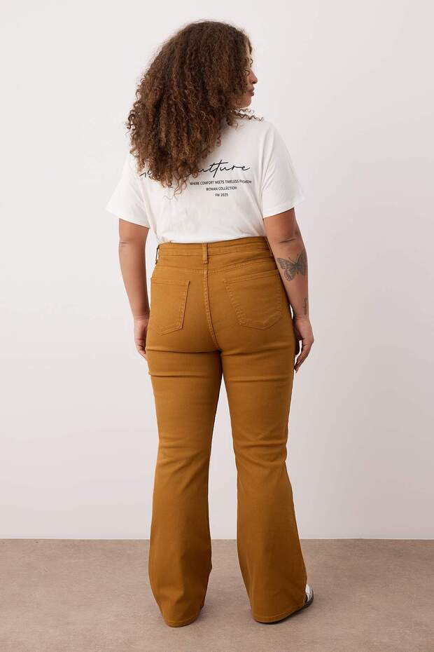 Mustár magas derekú, kiszélesedő szárú farmernadrág, nagy méretű flare farmer TBBAW26CJ00030 - 4