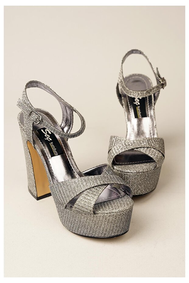 SLT 360 Platform Heel Dress Shoes Platinum