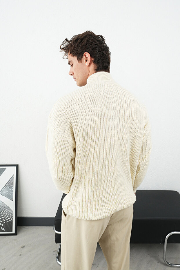 Fermuarlı Krem Dik Yaka Basic Oversize Kazak - 5