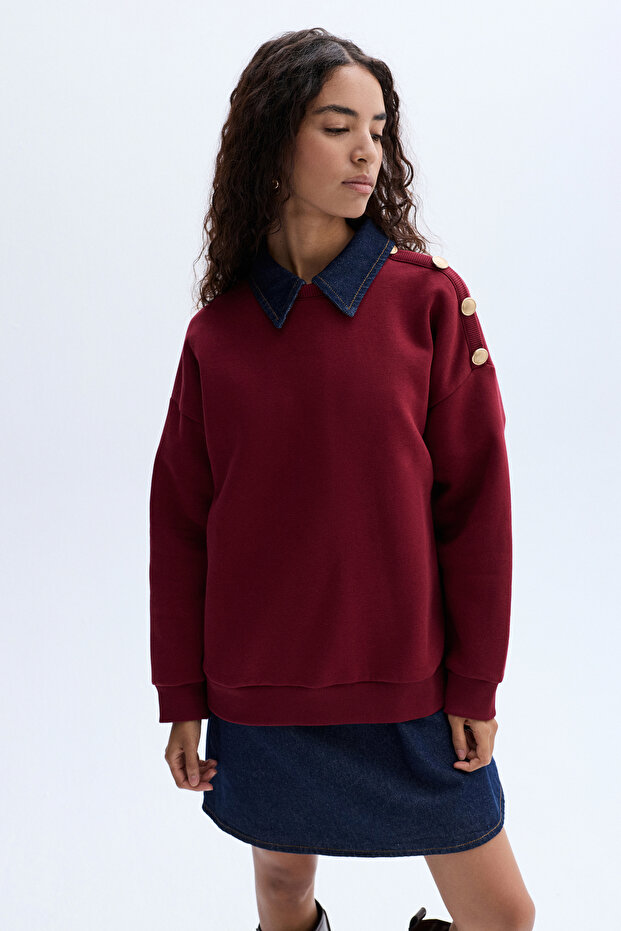 Women's Off-White Loose Fit Button Detailed Crew Neck Sweatshirt