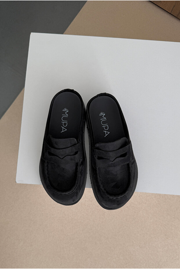 Women's slippers black suede