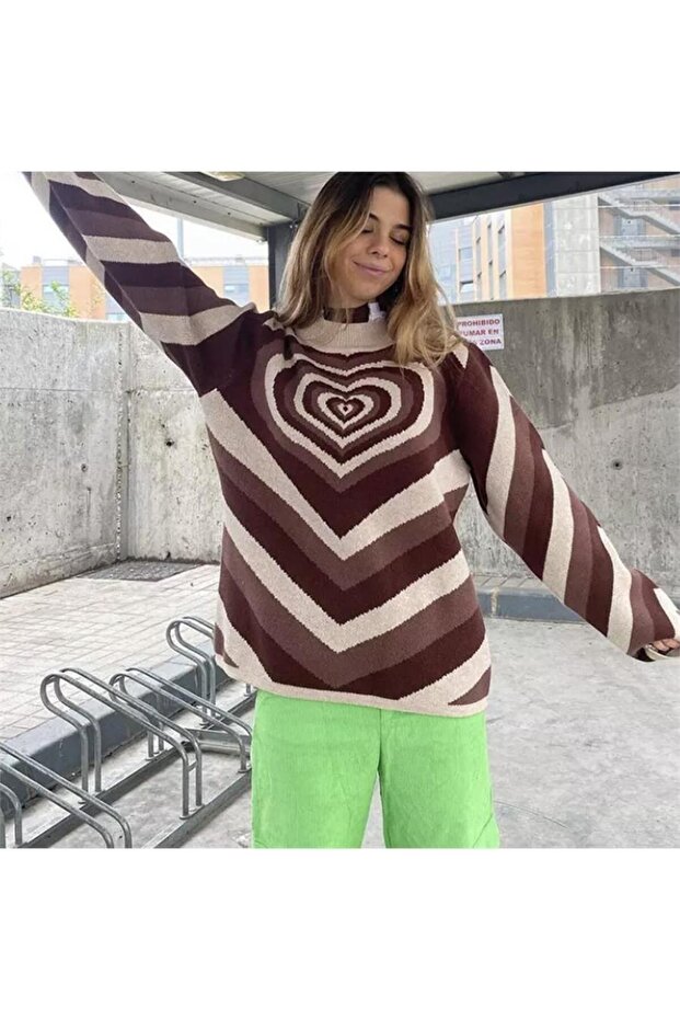 Harajuku Brown Heart Patterned Sweater