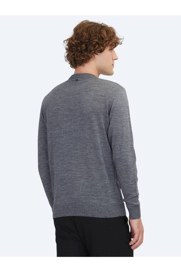 Gri Bisiklet Yaka Jakarlı Yün Karışımlı Triko Kazak - 5