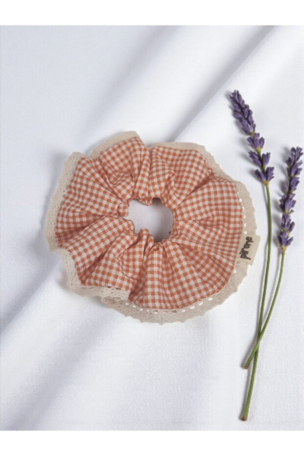 Country Bloom Medium Scrunchie - 3