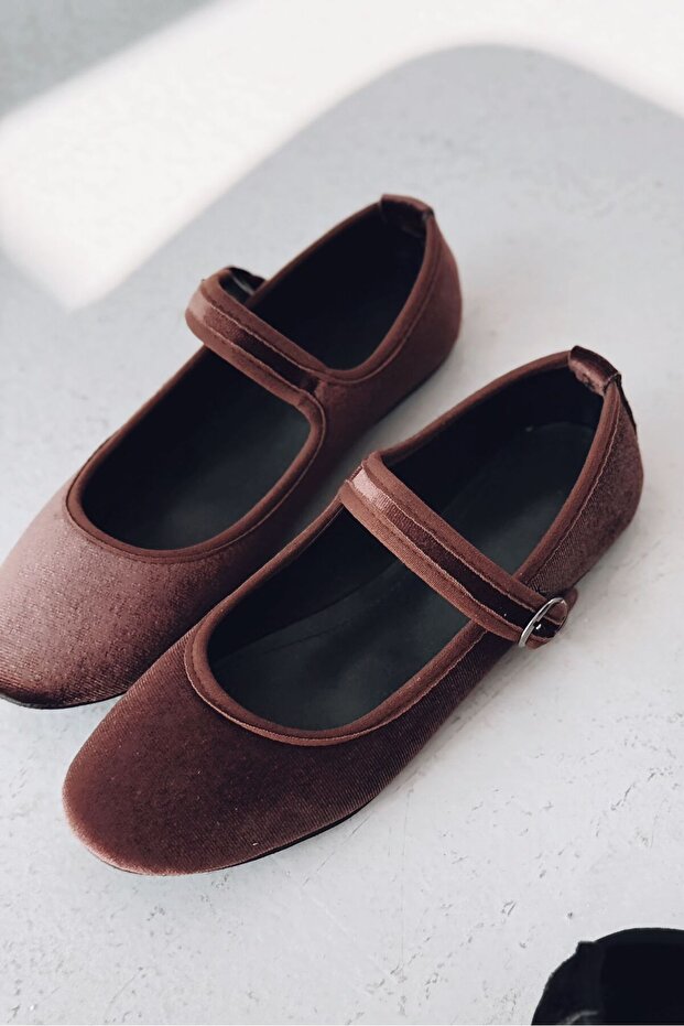 Vosinta Velvet Mary Jane Ballet Flats Light Brown