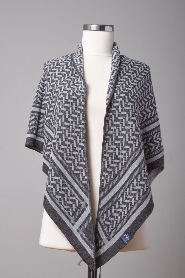 Desenli Üçgen Triko Şal - 3