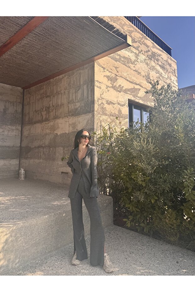 بدلة تريكو رمادية - 3