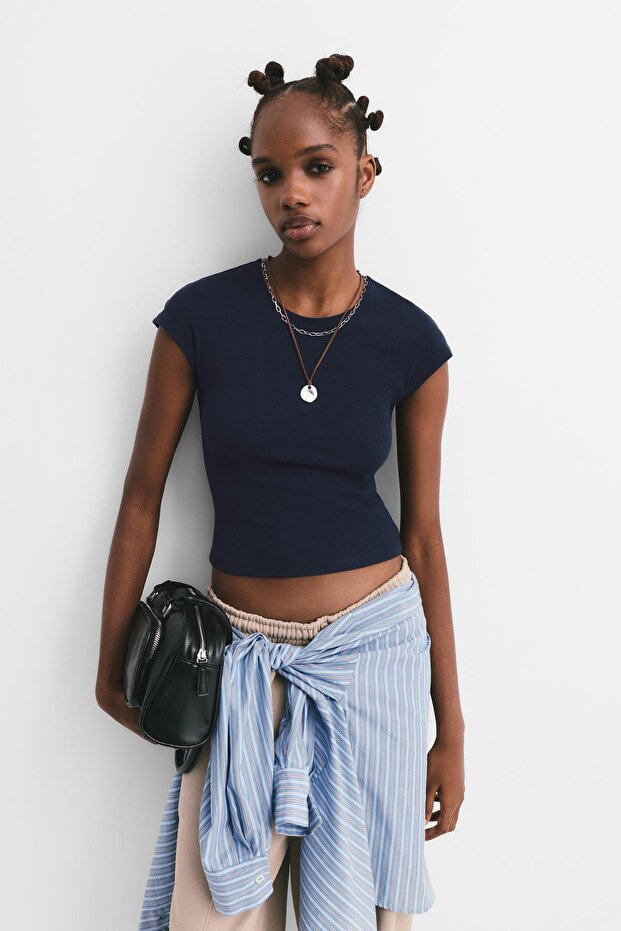 Dar Kesim Kısa Kollu Tişört - 2