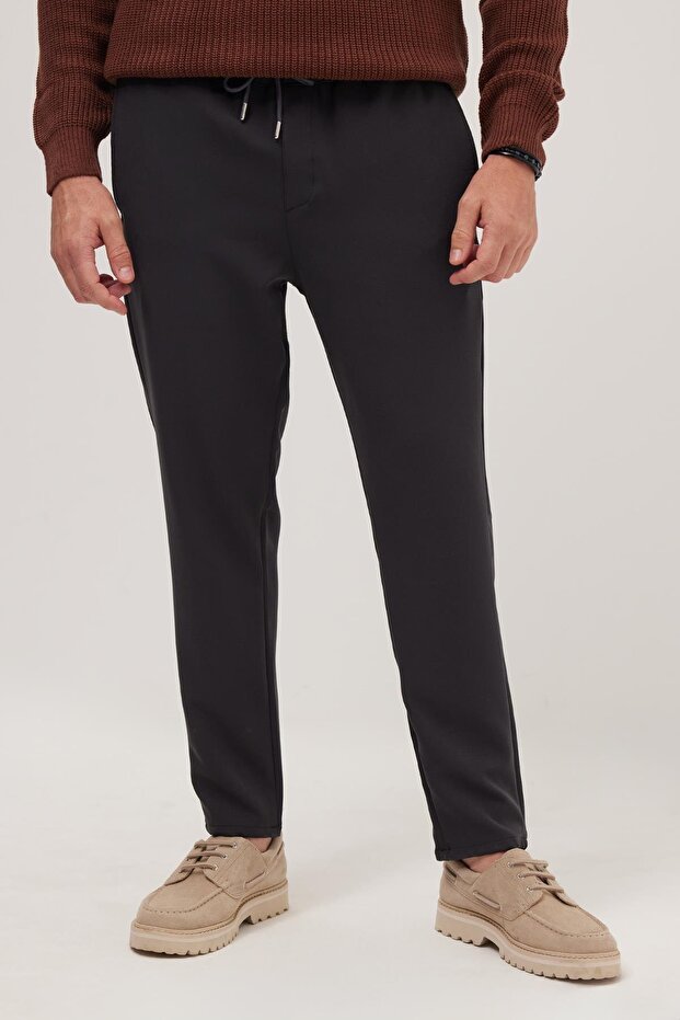 Men's Regular Fit Comfortable Cut Pocketed Elastic Waist Lace-Up Jogger Gray Trousers