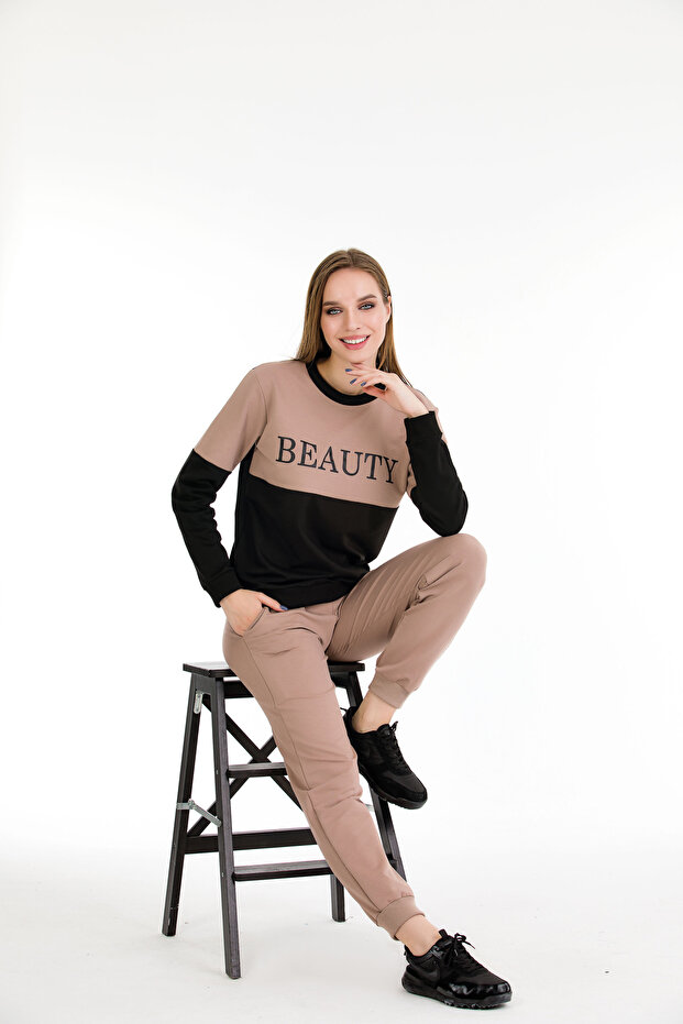 طقم بدلة رياضية ناعمة برقبة دائرية وجيبين من خيوطين - 2