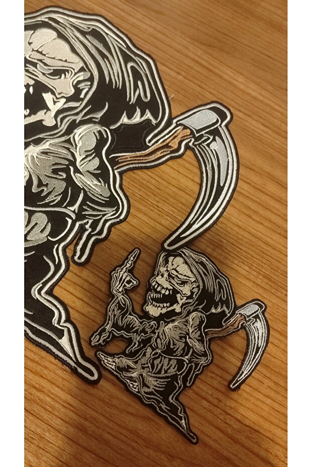 شارة ظهر وأمامية بتصميم الموتى السريع - 2