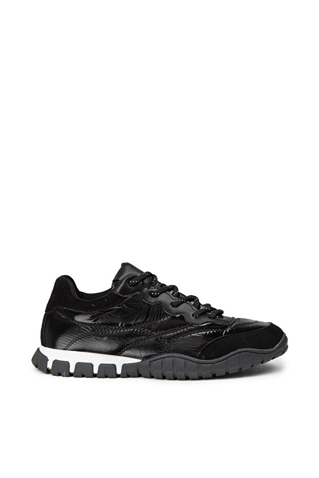 Women's Black Sneaker Shoes