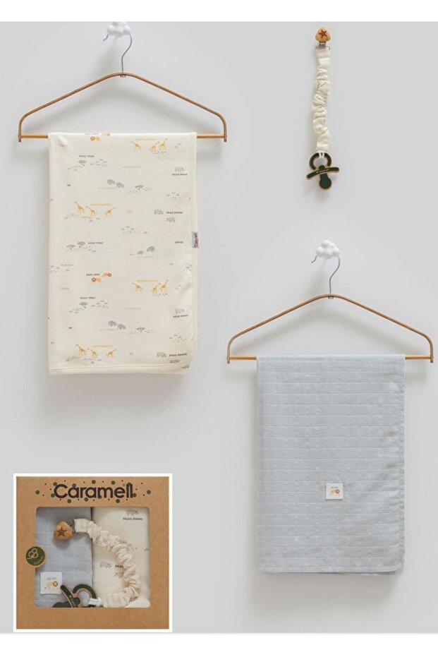 İncibaby Safari Time 3-Piece Set (1 Combed Cotton Blanket - 1 Muslin Blanket - 1 Pacifier Strap) 80X90 cm