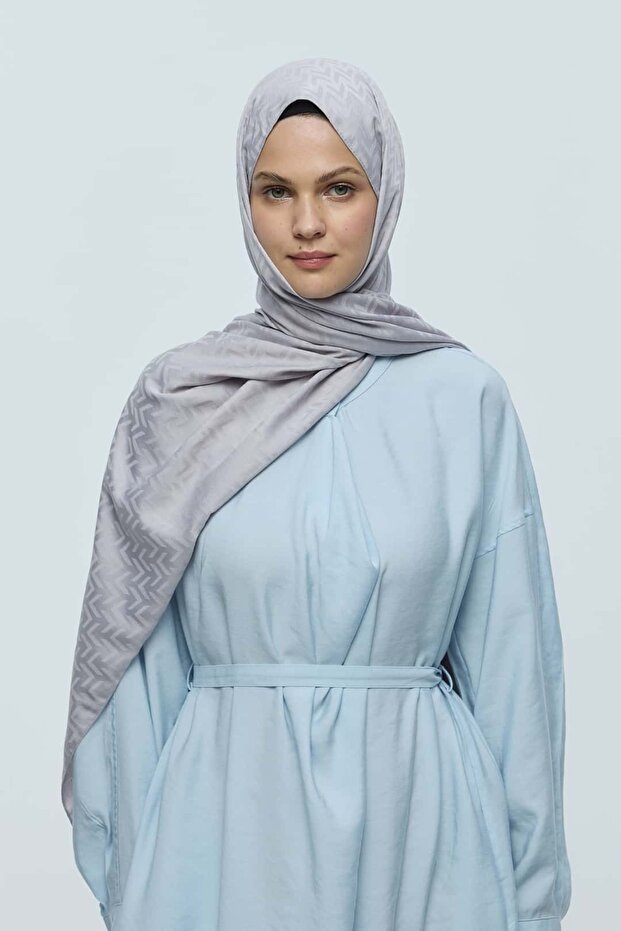 شال بنمط المتاهة من سلسلة سلسلة جاكار الحريري