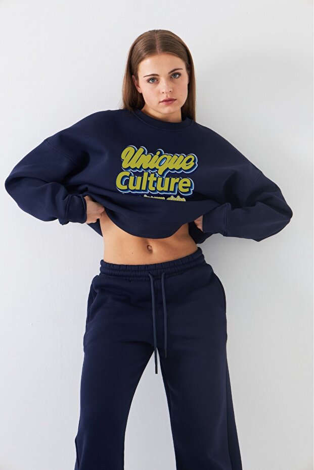 Women's Oversize Sweatshirt Unique Culture Printed Navy Blue – Crew Neck, 3 Thread Rastering