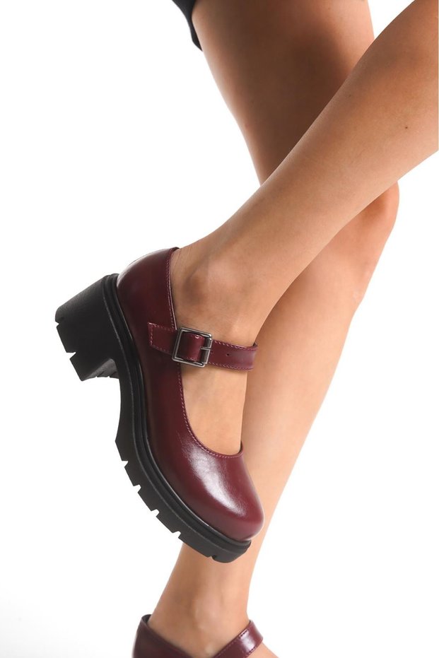K-708 Burgundy Wrinkled Patent Leather Buckle High-Sole Loafer Shoes