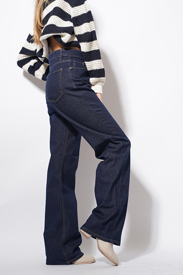 بنطلون هيت سترت باللون الأزرق الداكن - 5