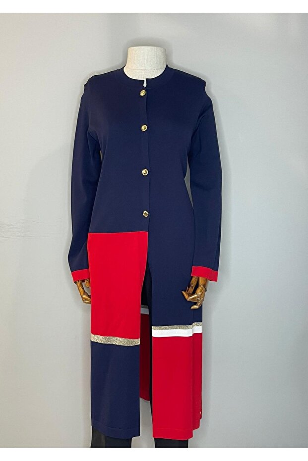 Front Buttoned Knitted Jacket - 1