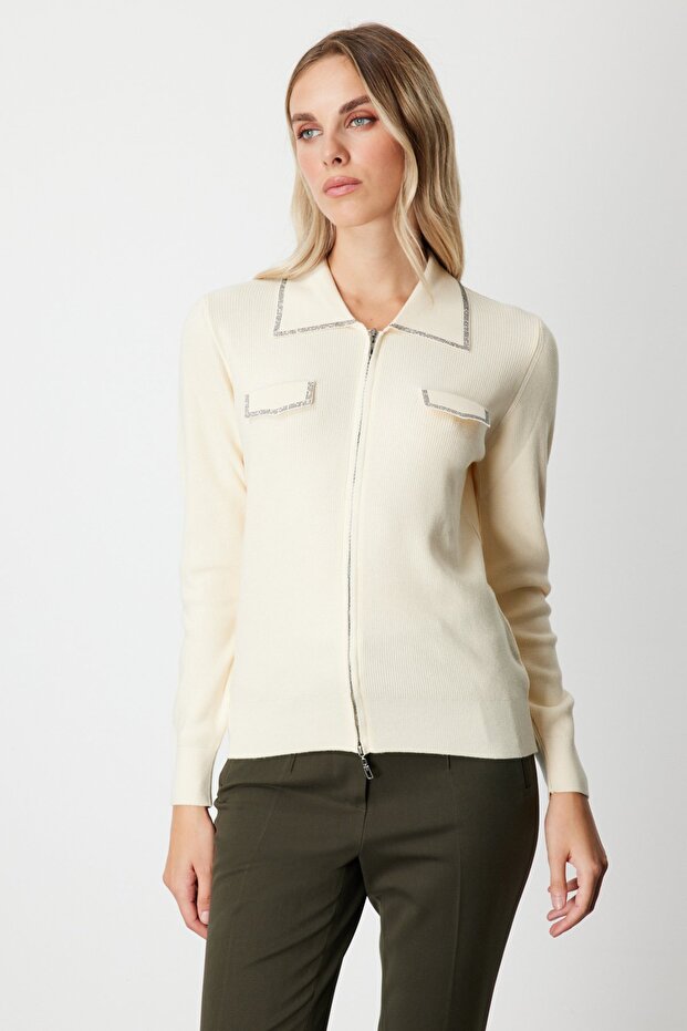 Taş İşlemeli Triko Hırka - 2