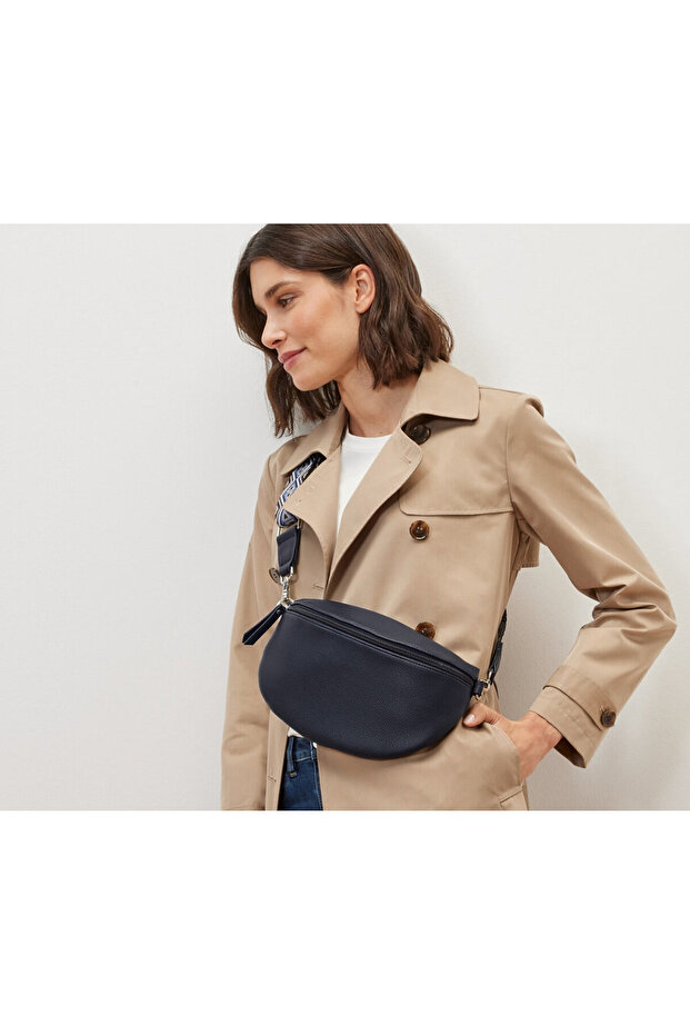 Kadın Çapraz Askılı Çanta - 1