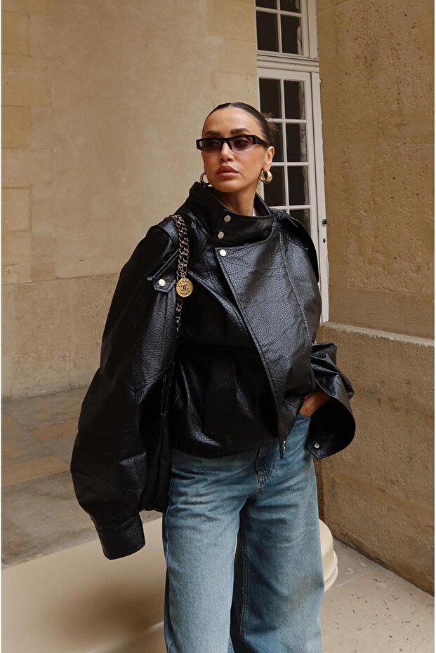 Černá bunda z umělé kůže s límečkem - 4