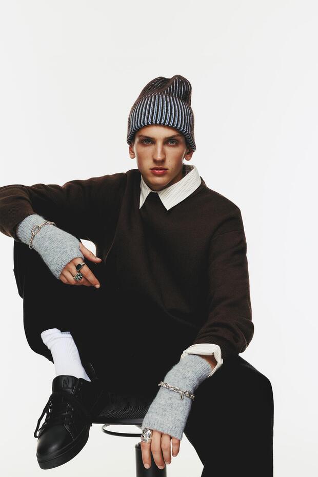 Yumuşak Örme Süveter - 1