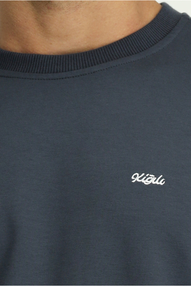 Bisiklet Yaka Regular Fit Nakışlı Basic Sweatshirt - 6