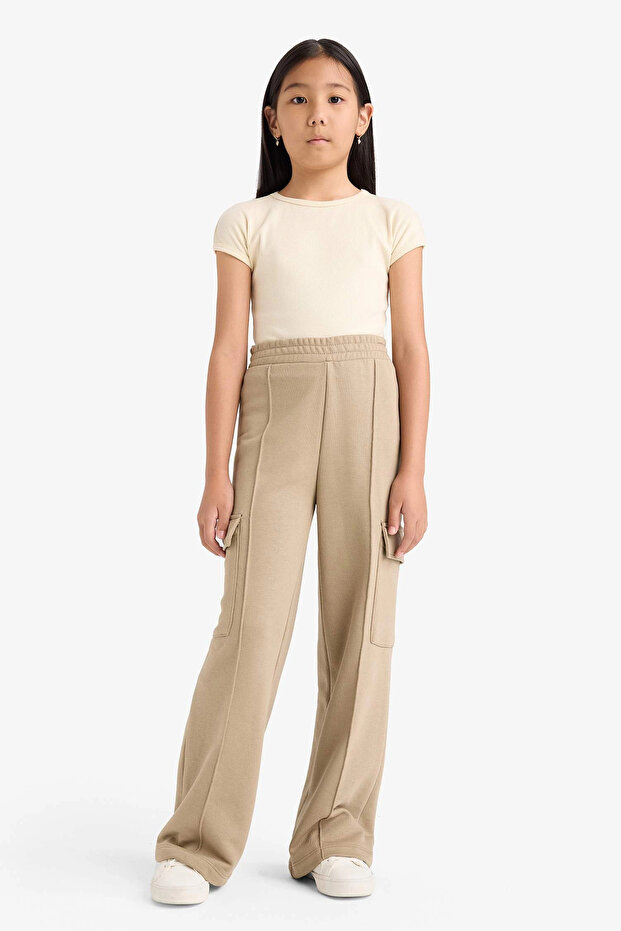 E6930 Beige Girls' Wide Leg Cargo Sweatpants with Elastic Waist