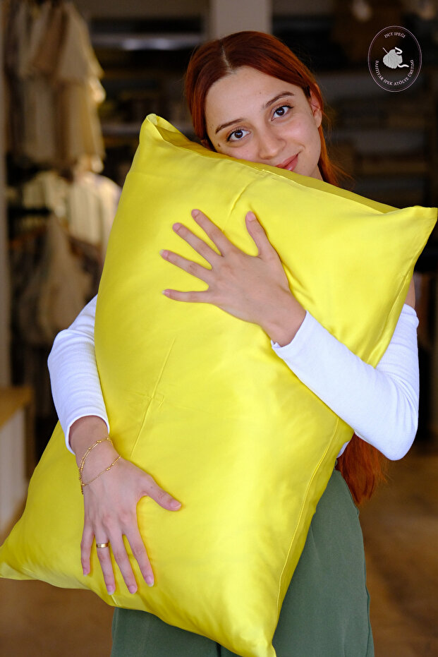 Sarı Yastık Kılıfı - 1