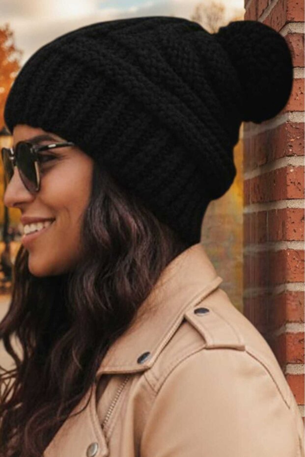 Kadın Kışlık Ponponlu Kalın Örgü Bere - 3