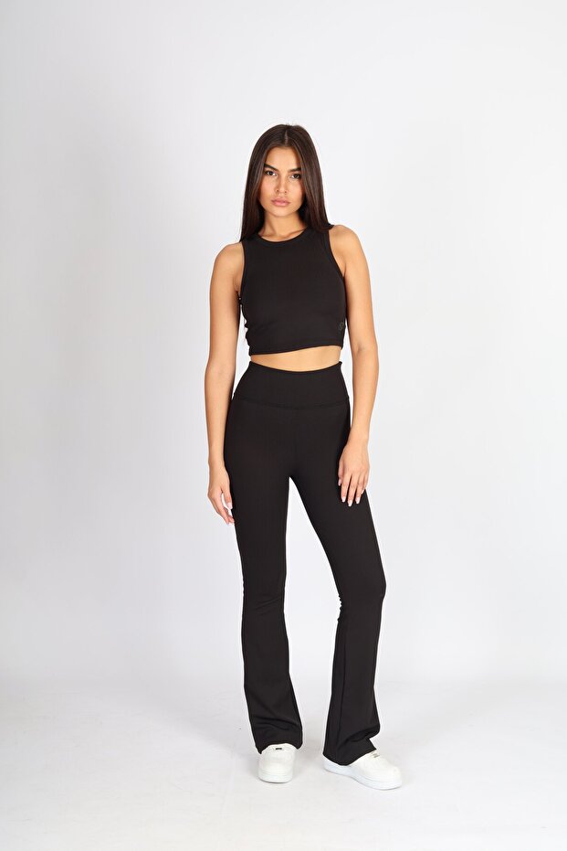 Top negru din material elastic cu guler halter - 6