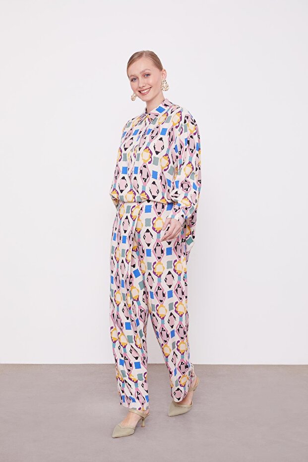 طقم تونيك منقوش بنمط هندسي باللون البودرة - 2