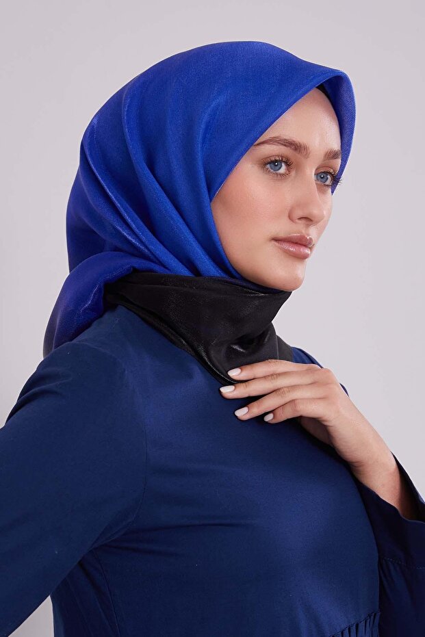 وشاح ساكس بلونين من العنبر