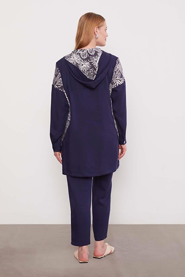 طقم كابرا مزدوج بنمط أوراق الشجر باللون الأزرق الداكن - 6