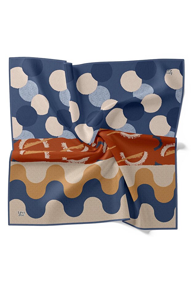 وشاح حريري بنمط دائري من قماش التويل باللون النيلي - 4